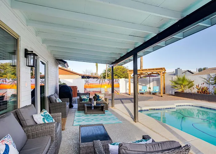 Sun-kissed Delight Mcnair #2 Holiday home *