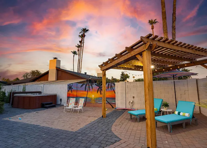Sun-kissed Delight Mcnair #2 Holiday home Chandler